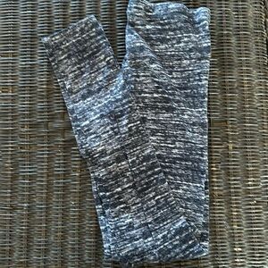 Old Navy Girls Leggings Size XL 14-16 Black White Pattern Stretch Pants
